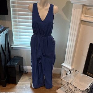 Universal thread open back jumpsuit - L